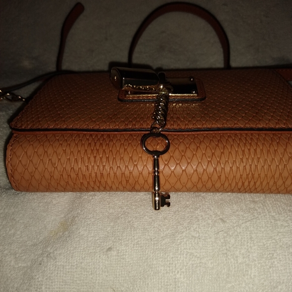 Aldo crossbody bag/wallet design. - Picture 3 of 7